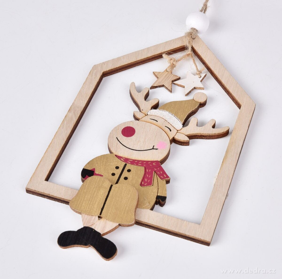 Dřevěná ozdoba ve tvaru domečku se sobíkem 