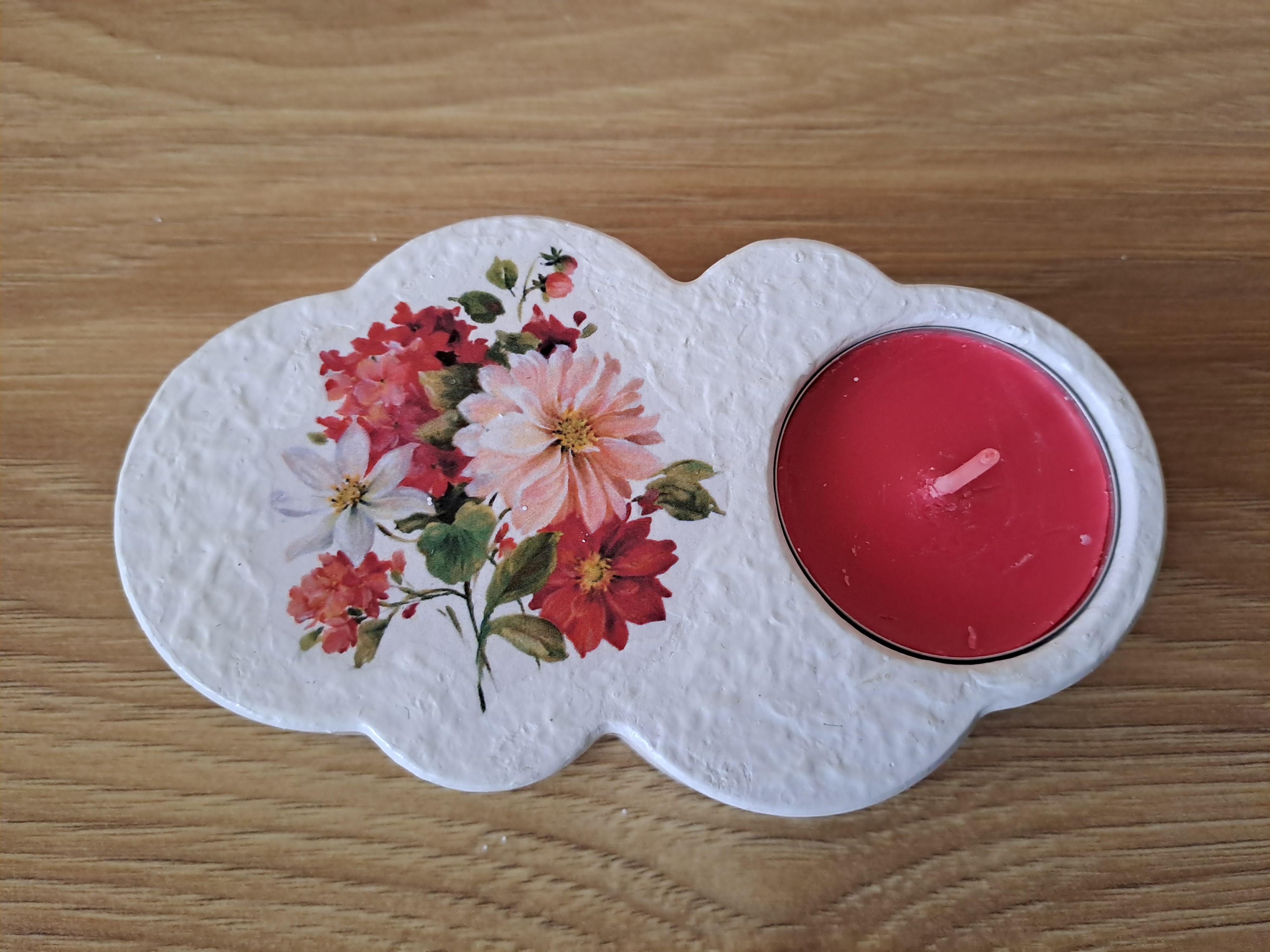 Svícen na čajovou svíčku -obláček - květiny 