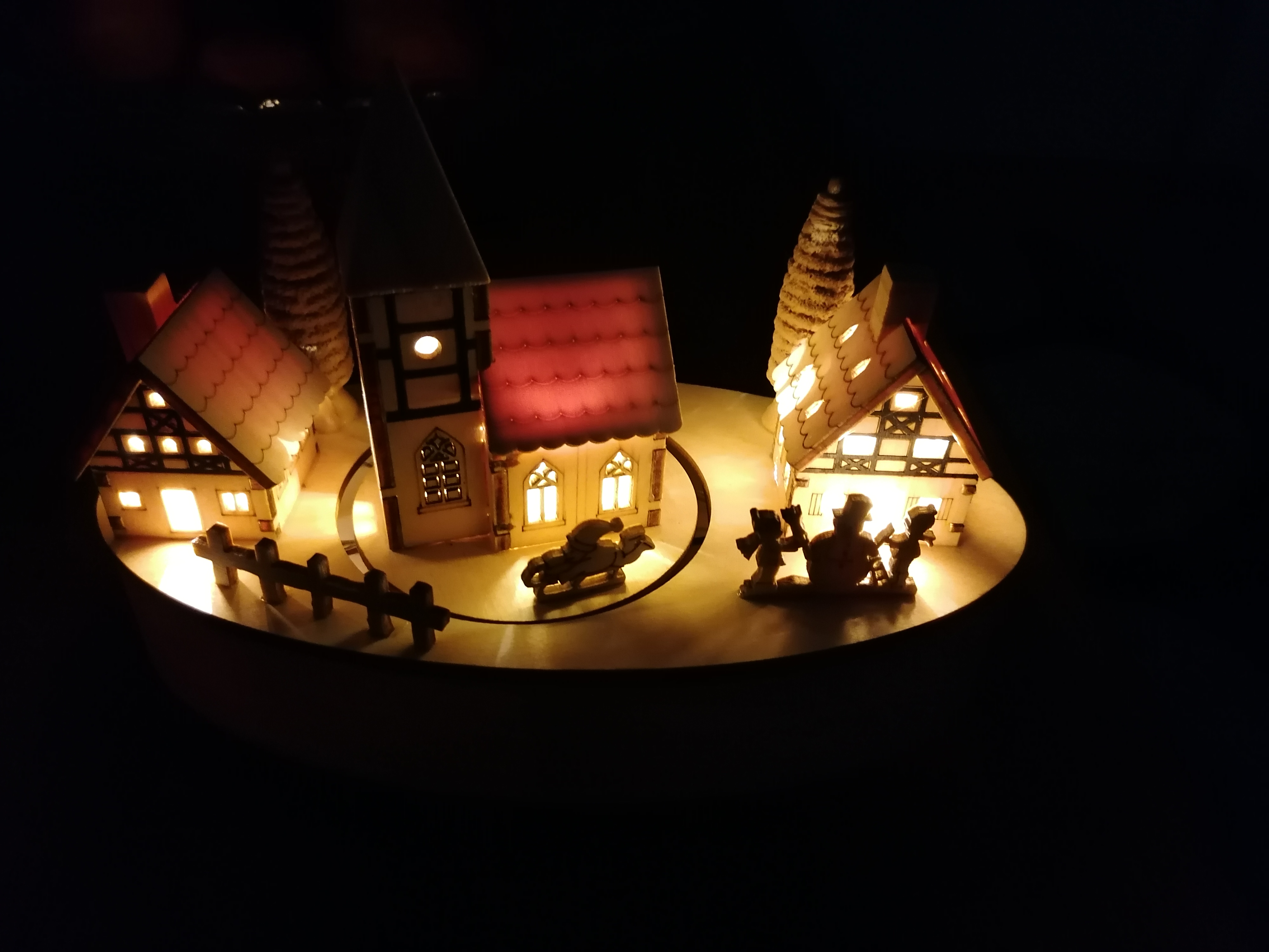 Small Foot Hrací skříňka Vesnička