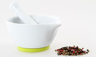 Porcelánový hmoždíř